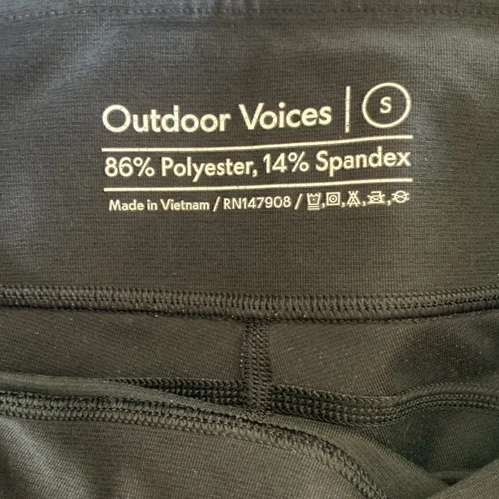 Outdoor Voices warm up bike shorts women’s small EUC black